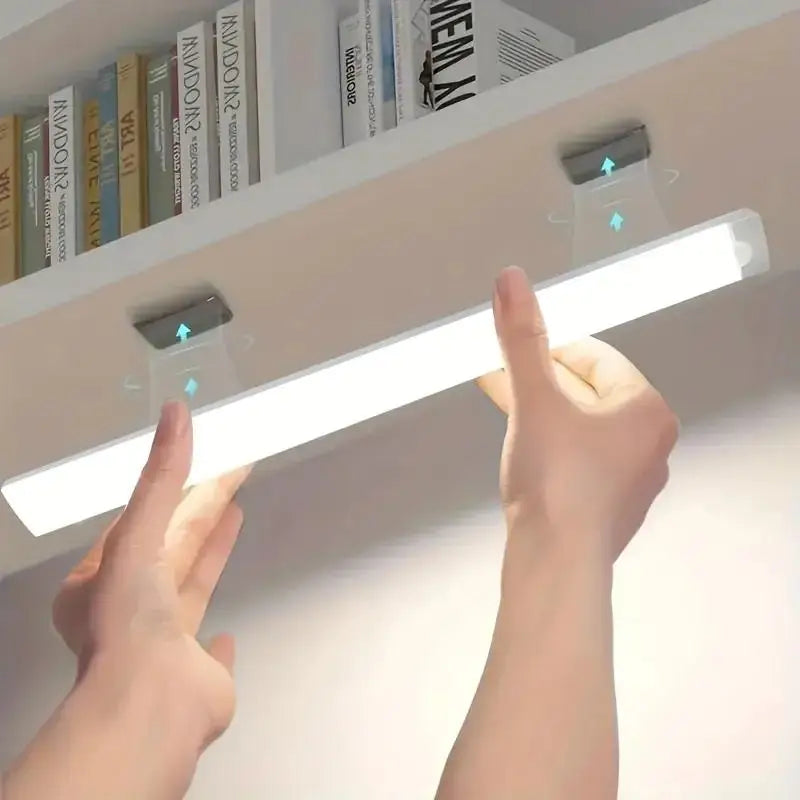 Luz Noturna LED - Sem Fio Com Sensor De Movimento